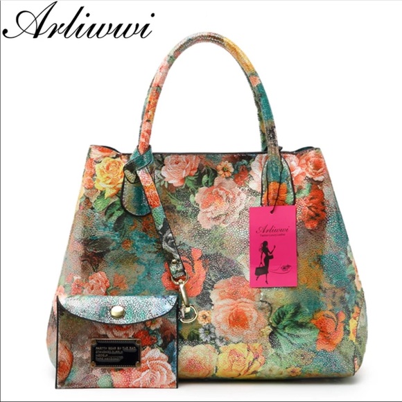 Summer style & designer handbags - Picture 9 of 15